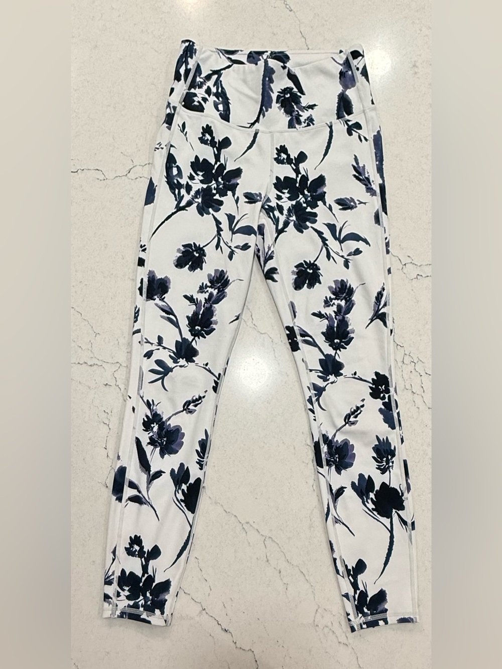 Athleta White Navy Floral Print Leggings Size Small